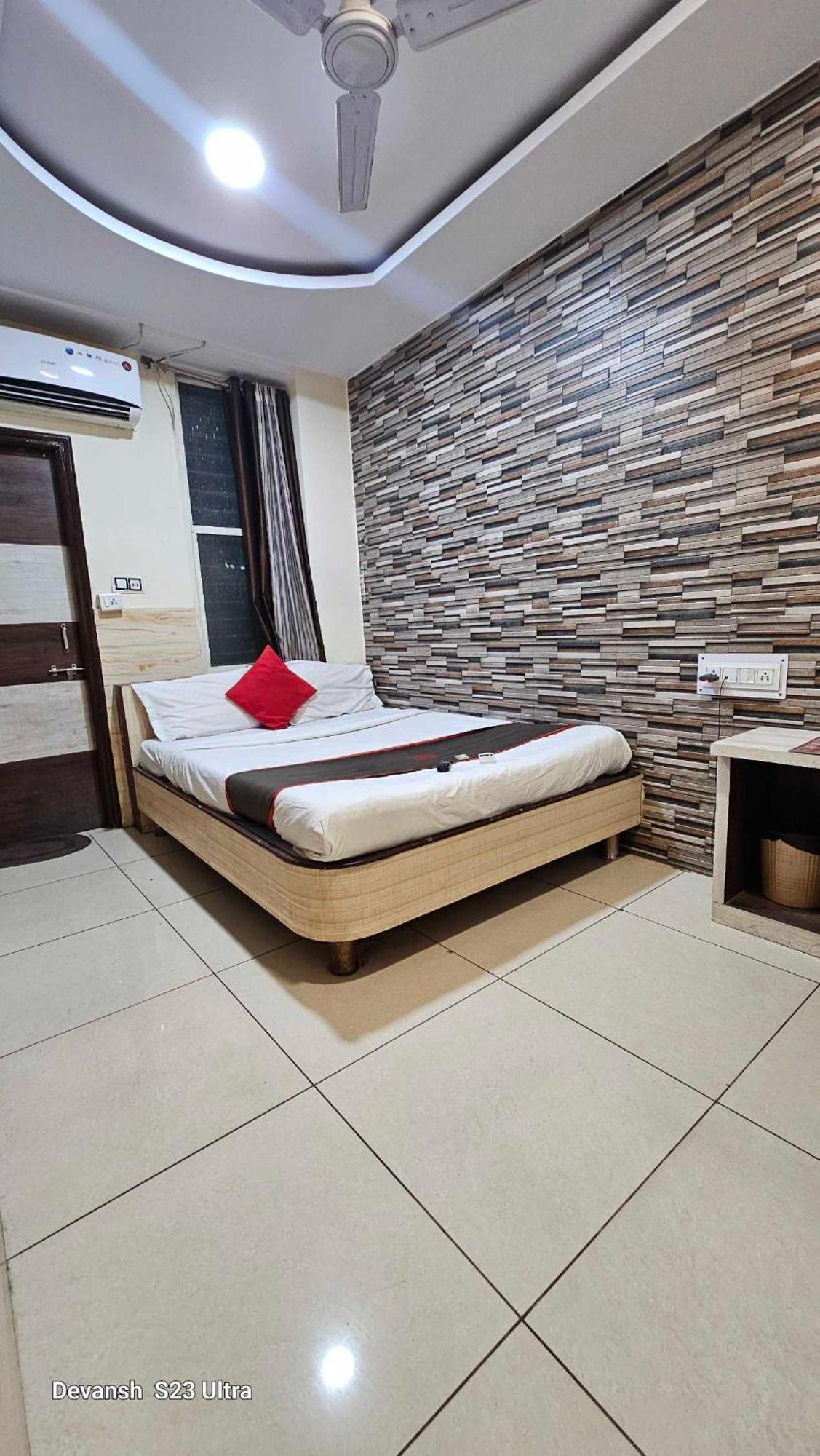 Hotel Mehar Residency Indore Zewnętrze zdjęcie