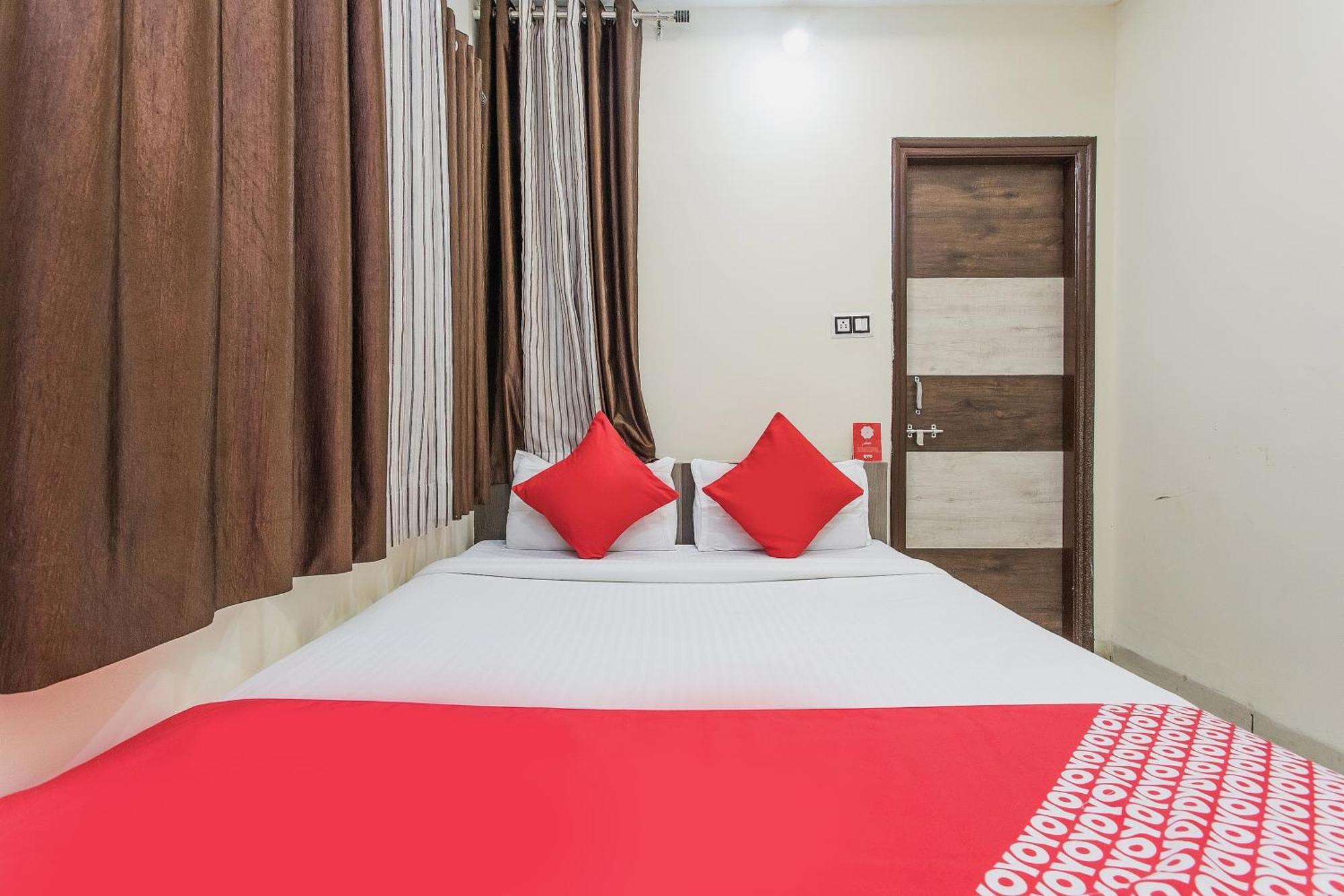 Hotel Mehar Residency Indore Zewnętrze zdjęcie